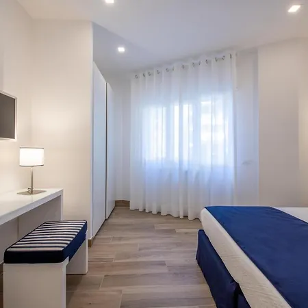 Solymar Due Apartament *